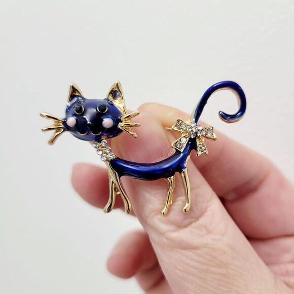 Vintage Jewelry - Brand New Gold Tone Blue Cat  Rhinestone Brooch Pin